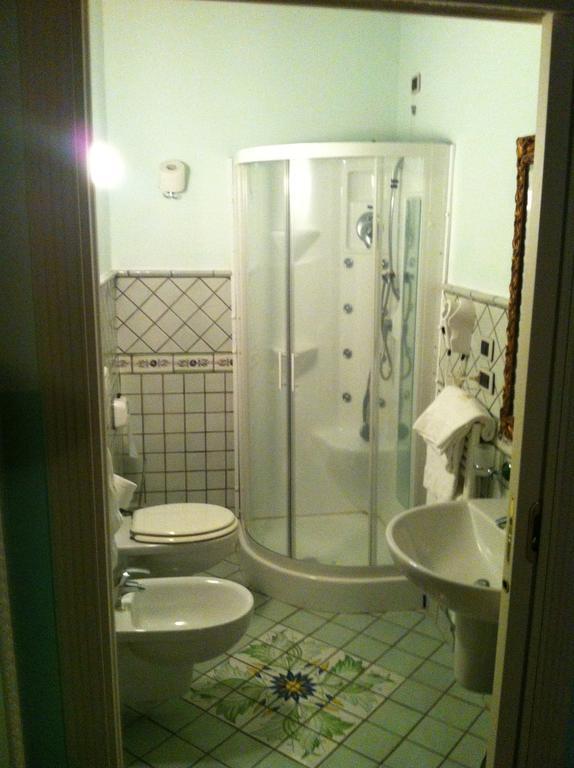 Hotel San Leo セッサ・アウルンカ 部屋 写真